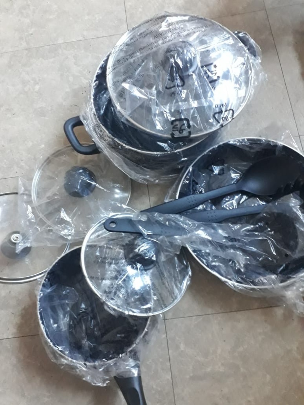 Amazon Basics Black Cookware Set with Glass Lids and Silicone Utensils - Black